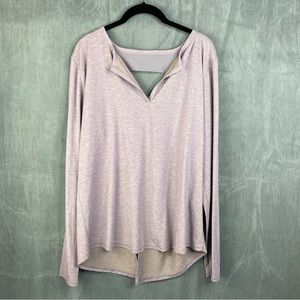 Under Armour Women Shirt Celliant Athletic Lavender Keyhole Long Sleeve Sz Large